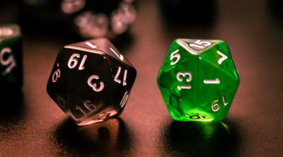 Würfel grün und braun